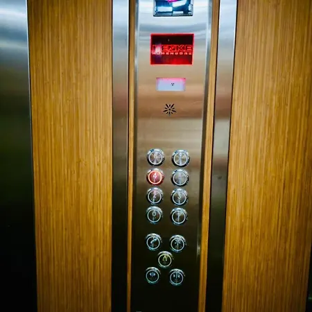 Apartment 446 Black Luxury *