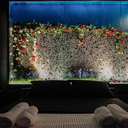 Apartment 446 Black Luxury