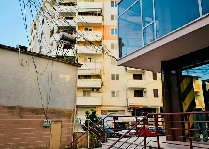 446 Black Luxury Appartement