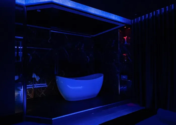 446 Black Luxury Appartement