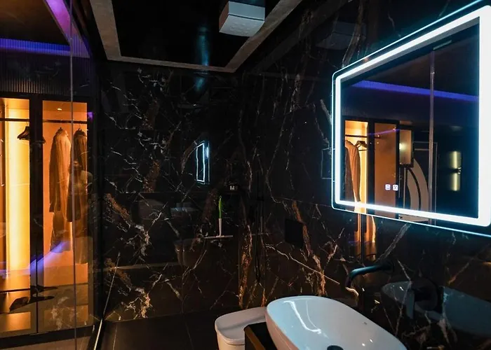 446 Black Luxury Appartement