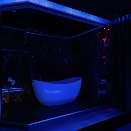 446 Black Luxury Διαμέρισμα