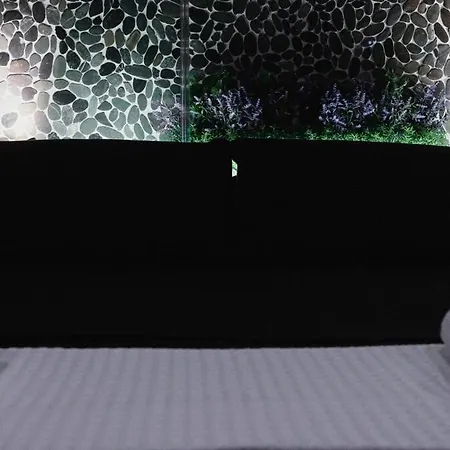 Διαμέρισμα 446 Black Luxury