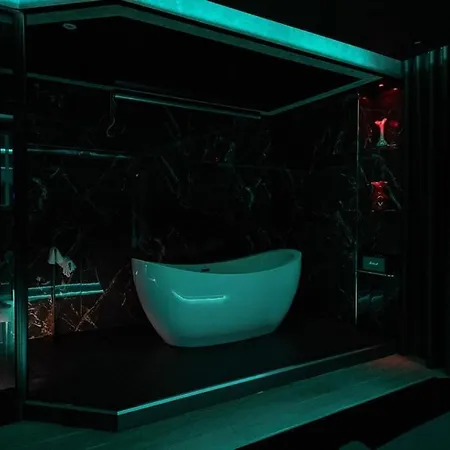 Διαμέρισμα 446 Black Luxury *