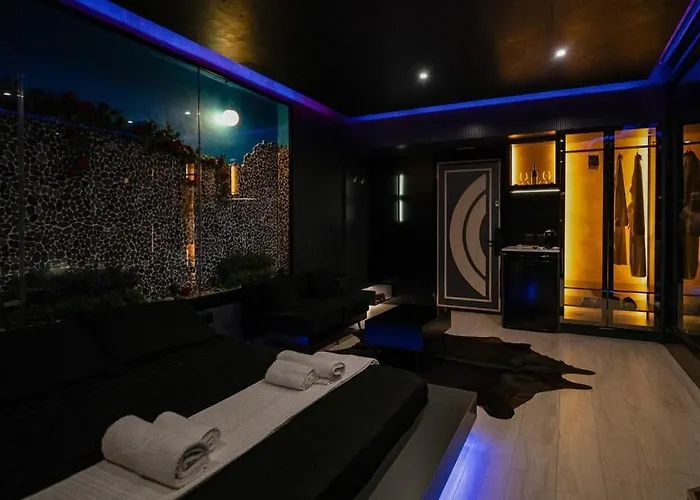 446 Black Luxury Lejlighed *